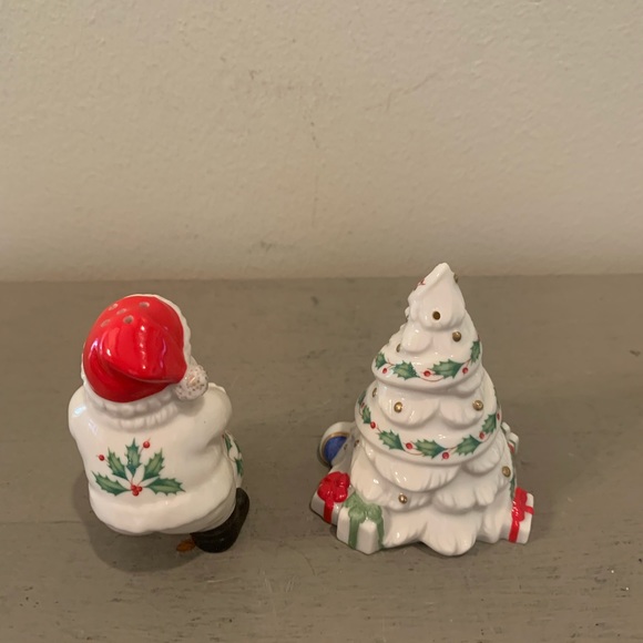 Lenox Christmas Tree And Santa Salt And Pepper Shakers - Picture 3 of 7